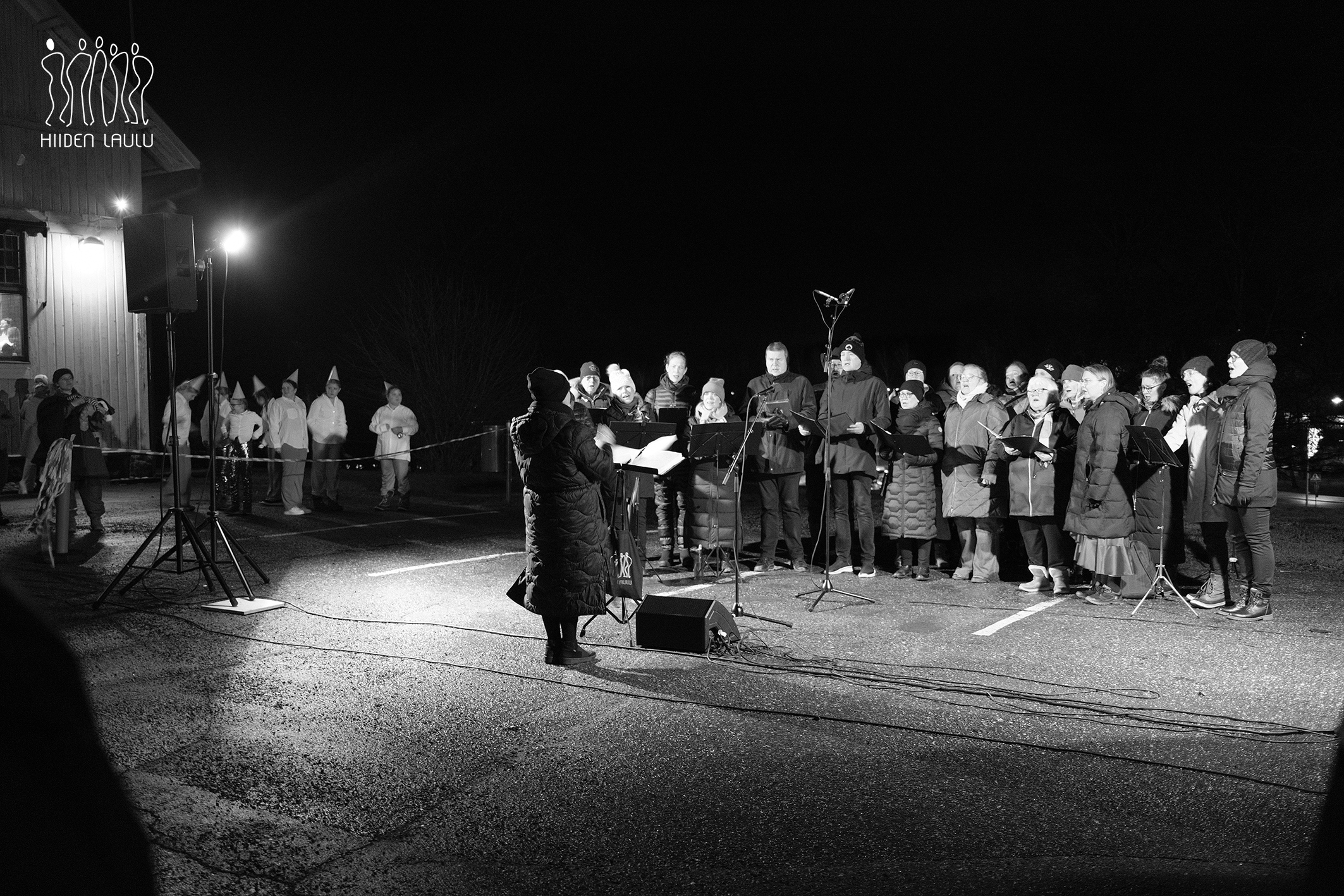 Hiiden Laulu Vihdin Kirkonkyl&auml;n Joulunavauksessa 28.11.2025.